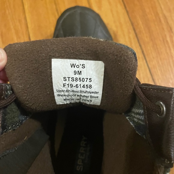 Sperry Women’s Water/Snow Proof Duck Boots Size 9 - Blue/Brown Plaid Upper - Picture 3 of 6